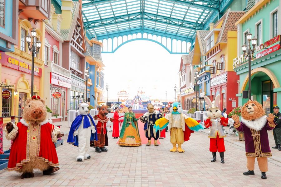 Phố thương mại Đại lộ Hoàng Gia